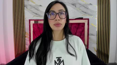 Snapshot of bdanevil chatting on 10/20/25, 01:33 daniela villamizar online show from 10/20/25, 01:33