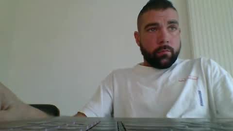 bdemwi2588 online show from 12/05/25, 08:23