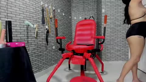 Snapshot of bdsm_meduza chatting on 12/17/25, 11:38 Meduza online show from 12/17/25, 11:38