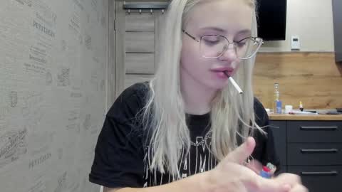 Summer BABY online show from 12/15/24, 01:54