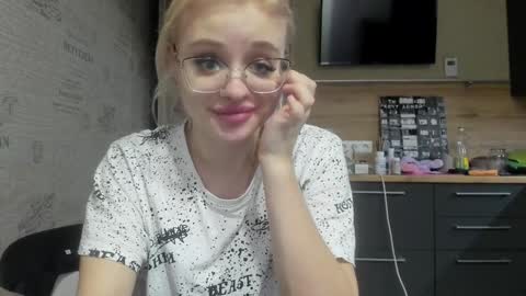 Summer BABY online show from 01/25/25, 02:47
