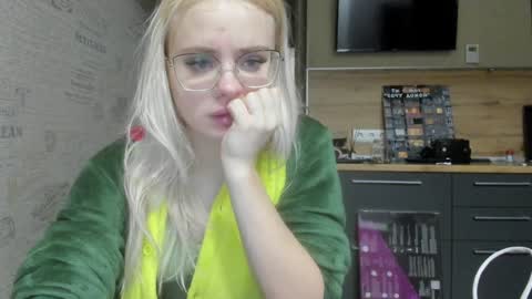 Summer BABY online show from 02/03/25, 03:38