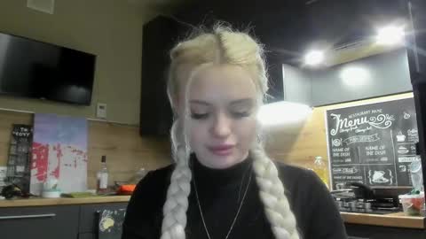 Summer BABY online show from 02/18/25, 08:25