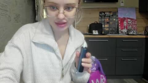 Summer BABY online show from 03/10/25, 04:25