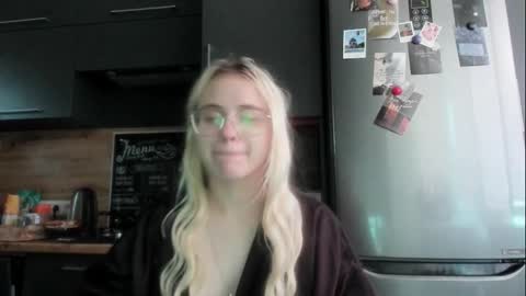 Summer BABY online show from 09/08/25, 03:22