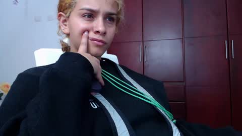Sara  Juan online show from 07/18/26, 03:00