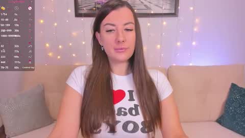 Lola online show from 11/30/25, 07:12