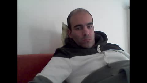 Snapshot of bear14250949 chatting on 11/09/25, 02:26 bear14250949 online show from 11/09/25, 02:26