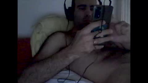 Snapshot of bear14250949 chatting on 11/10/25, 09:08 bear14250949 online show from 11/10/25, 09:08