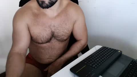 Snapshot of beard_top_guy chatting on 09/15/25, 12:27 Beard Guy online show from 09/15/25, 12:27