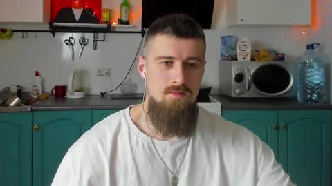 Snapshot of bearded_legend chatting on 12/11/24, 09:34 Zeus online show from 12/11/24, 09:34