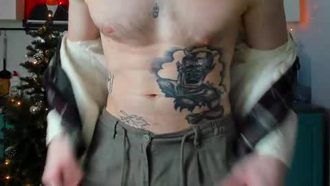 Snapshot of bearded_legend chatting on 12/22/24, 07:31 Zeus online show from 12/22/24, 07:31