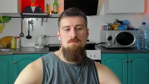 Snapshot of bearded_legend chatting on 01/04/25, 08:37 Zeus online show from 01/04/25, 08:37