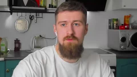 Snapshot of bearded_legend chatting on 02/28/25, 09:44 Zeus online show from 02/28/25, 09:44