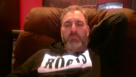 Snapshot of beardedambition chatting on 10/24/25, 01:13 beardedambition online show from 10/24/25, 01:13