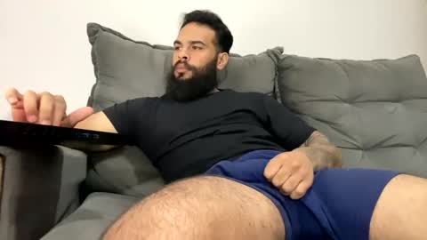 Min online show from 10/21/25, 07:42