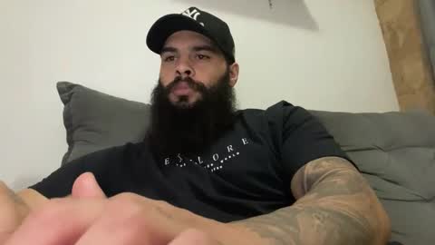 Snapshot of beardmax chatting on 03/06/26, 05:04 Min online show from 03/06/26, 05:04