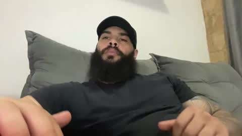 Snapshot of beardmax chatting on 03/06/26, 11:01 Min online show from 03/06/26, 11:01