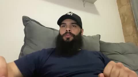 Snapshot of beardmax chatting on 03/12/26, 08:20 Min online show from 03/12/26, 08:20