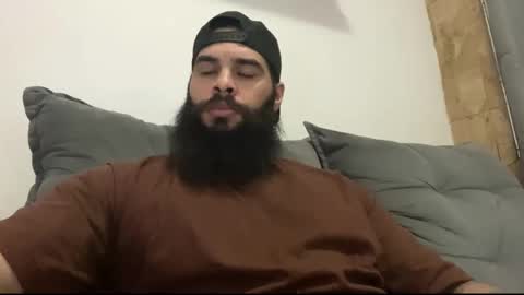 Snapshot of beardmax chatting on 03/16/26, 05:35 Min online show from 03/16/26, 05:35