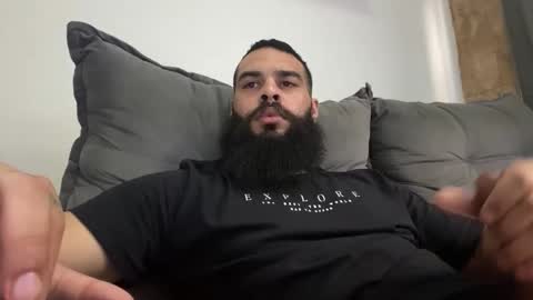 Snapshot of beardmax chatting on 03/24/26, 01:16 Min online show from 03/24/26, 01:16