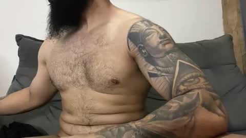 Snapshot of beardmax chatting on 03/27/26, 08:26 Min online show from 03/27/26, 08:26