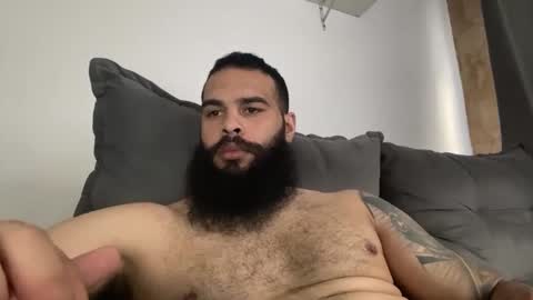 Snapshot of beardmax chatting on 04/04/26, 11:51 Min online show from 04/04/26, 11:51