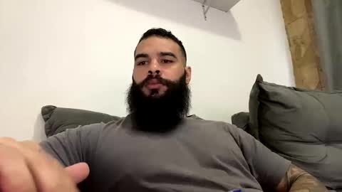 Snapshot of beardmax chatting on 04/11/26, 10:08 Min online show from 04/11/26, 10:08