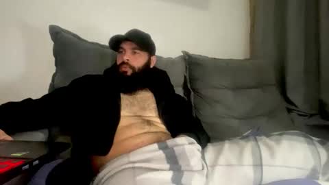 Snapshot of beardmax chatting on 06/06/26, 05:56 Min online show from 06/06/26, 05:56