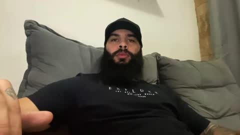 Snapshot of beardmax chatting on 06/12/26, 08:35 Min online show from 06/12/26, 08:35