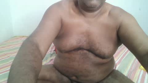 Snapshot of beargryzzly chatting on 12/01/24, 09:26 Grizzly online show from 12/01/24, 09:26