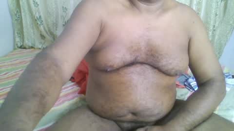 Snapshot of beargryzzly chatting on 01/04/25, 11:43 Grizzly online show from 01/04/25, 11:43