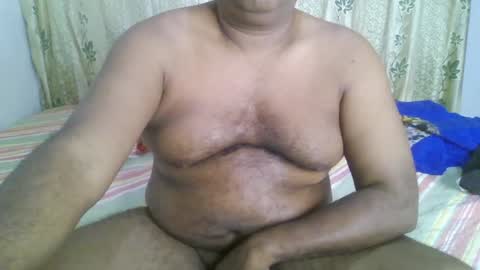 Snapshot of beargryzzly chatting on 01/20/25, 02:01 Grizzly online show from 01/20/25, 02:01