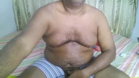 Snapshot of beargryzzly chatting on 01/24/25, 08:02 Grizzly online show from 01/24/25, 08:02