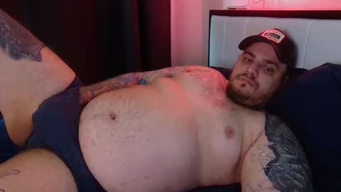 Snapshot of bearway30 chatting on 11/16/25, 06:57 Bearway31 online show from 11/16/25, 06:57