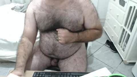 Snapshot of beastbearmg chatting on 09/14/25, 12:21 beastbearmg online show from 09/14/25, 12:21