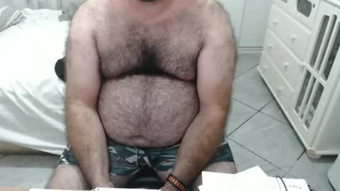 Snapshot of beastbearmg chatting on 09/18/25, 02:02 beastbearmg online show from 09/18/25, 02:02