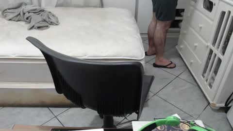 Snapshot of beastbearmg chatting on 09/26/25, 11:42 beastbearmg online show from 09/26/25, 11:42