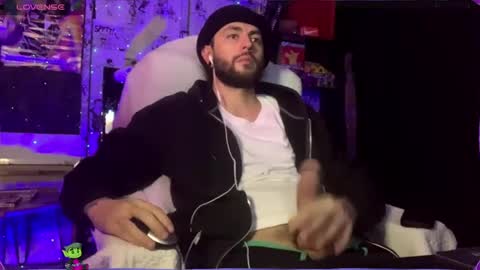 beast bxy online show from 12/11/24, 07:42