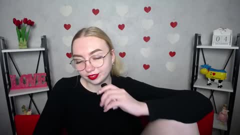 Snapshot of beatriceflyy chatting on 12/04/24, 04:05 BeatriceFlyy online show from 12/04/24, 04:05