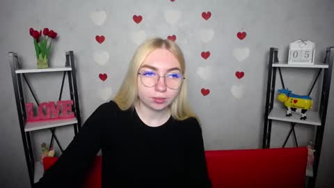 Snapshot of beatriceflyy chatting on 12/05/24, 12:11 BeatriceFlyy online show from 12/05/24, 12:11