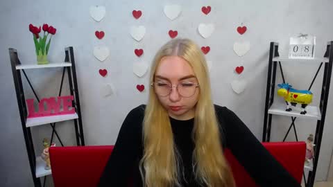 Snapshot of beatriceflyy chatting on 12/08/24, 09:13 BeatriceFlyy online show from 12/08/24, 09:13