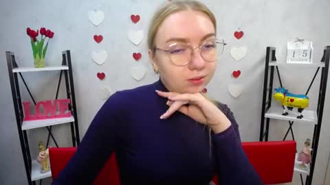 Snapshot of beatriceflyy chatting on 12/15/24, 07:35 BeatriceFlyy online show from 12/15/24, 07:35