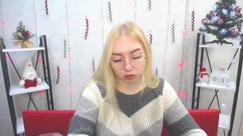 Snapshot of beatriceflyy chatting on 01/04/25, 12:16 BeatriceFlyy online show from 01/04/25, 12:16