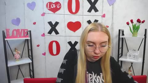 Snapshot of beatriceflyy chatting on 02/02/25, 06:15 BeatriceFlyy online show from 02/02/25, 06:15