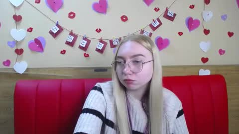 Snapshot of beatriceflyy chatting on 02/20/25, 03:19 BeatriceFlyy online show from 02/20/25, 03:19