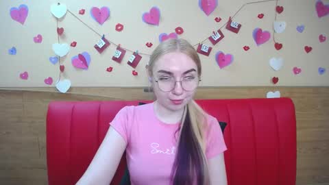 Snapshot of beatriceflyy chatting on 03/01/25, 02:23 BeatriceFlyy online show from 03/01/25, 02:23