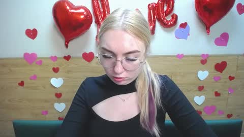 Snapshot of beatriceflyy chatting on 03/09/25, 03:27 BeatriceFlyy online show from 03/09/25, 03:27