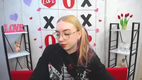 Snapshot of beatriceflyy chatting on 03/10/25, 09:43 BeatriceFlyy online show from 03/10/25, 09:43