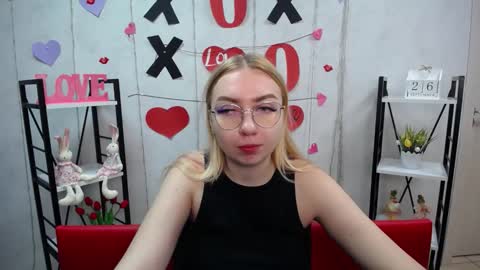 Snapshot of beatriceflyy chatting on 09/26/25, 11:25 BeatriceFlyy online show from 09/26/25, 11:25